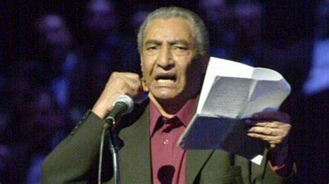Egyptian Poet Abnudi Dies At 76 Arab America