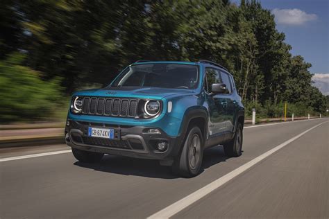 Jeep Renegade 4xe Plug In Hybrid Review Drivingelectric