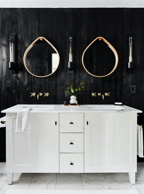 20 Stunning Black And White Bathrooms That Are Always Stylish