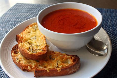 Fresh Tomato Soup With Crispy Cheese Toast Recipe