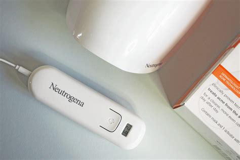 Find rosacea light therapy on topsearch.co. NEW | Neutrogena The Light Therapy Acne Mask - Laura ...