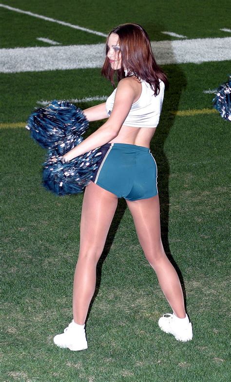 Nice Cheerleader In Pantyhose More Pictures Here Sexypantyhose Nyloncelebs Com