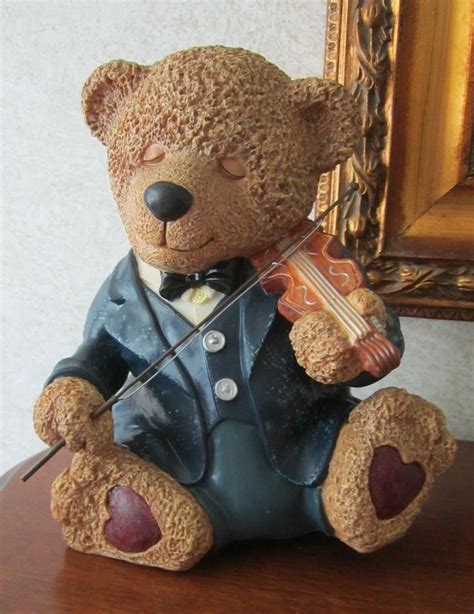 Stradivarius Sam The Violin Playing Bear Plays 8 Songs Mills Trading