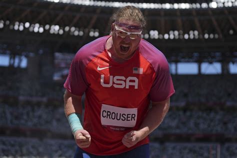 tokyo olympics american ryan crouser wins shot put gold breaks his own olympic record