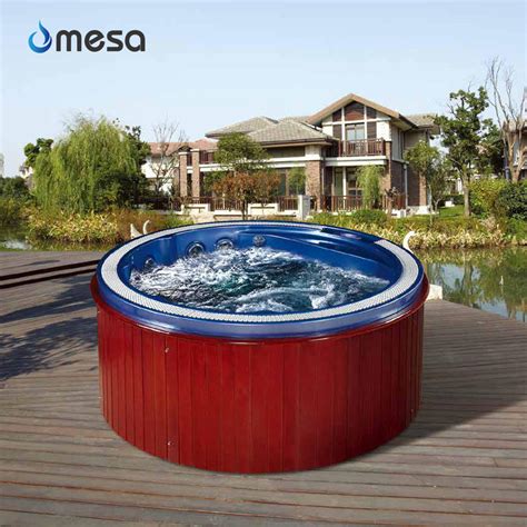 Circular Circular Outdoor Massage Jacuzzi Spa Hot Tub China Bathtub