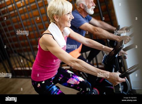 Mature People At The Gym Hi Res Stock Photography And Images Alamy