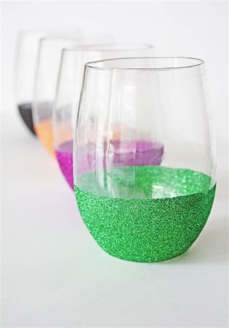 Glittered Stemless Wine Glass Tutorial Glitter Wine Glasses Diy Diy