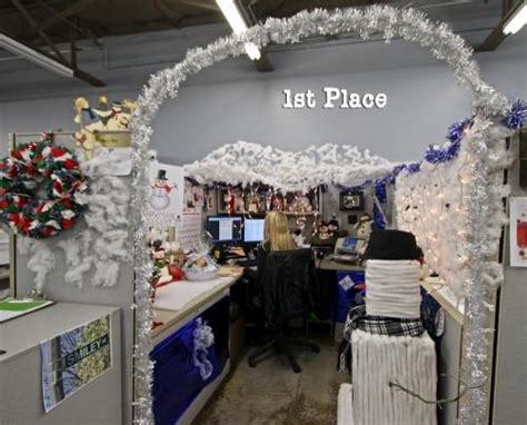 Noel christmas simple christmas homemade christmas christmas lights christmas ornaments christmas cubicle decorations office decorations decor ideas decorating ideas. Office Christmas cube Decorating Ideas | 13 2011 mosby ...