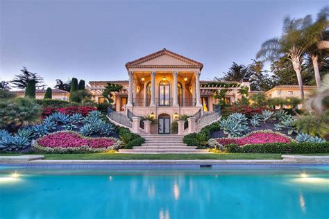 Pin By Dameion Dobson On Tandc Mansions Fancy Houses Luxury Garden
