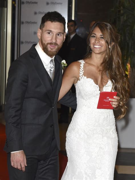 Antonella Roccuzzo Lionel Messi Wife Antonella Roccuzzo Lionel Messi