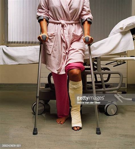 Broken Leg Hospital Bed Stock Fotos Und Bilder Getty Images