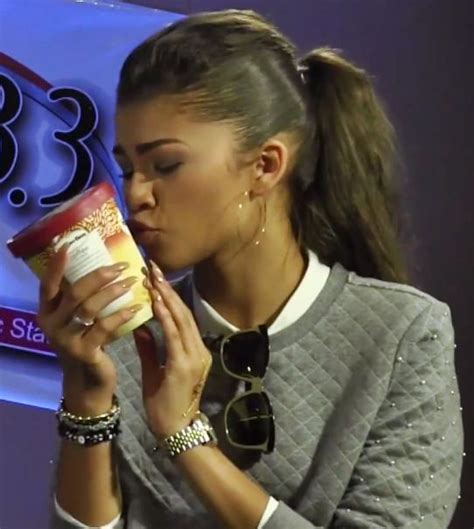 What You Should And Shouldnt Eat If You Want To Live Like Zendaya