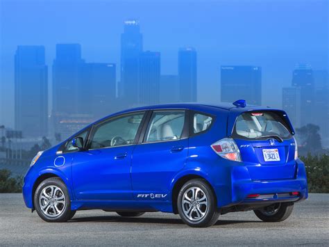 Its epa rating for fuel economy is 27/33 mpg for city/ highway driving. HONDA Fit EV specs & photos - 2012, 2013, 2014 - autoevolution