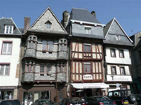 Je remercie les services de l'agence action immobilière lannion qui m'a été d'une grande aide dans ma recherche d'appartement. LANNION - Centre Ville§§