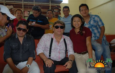 Letras, tablaturas y acordes de guitarra. Los Yonics gets a warm welcome from islanders of Ambergris Caye - The San Pedro Sun