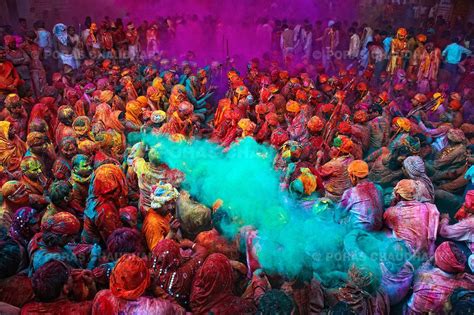 Top 15 Festivals Around The World Holi Festival Of Colours Holi