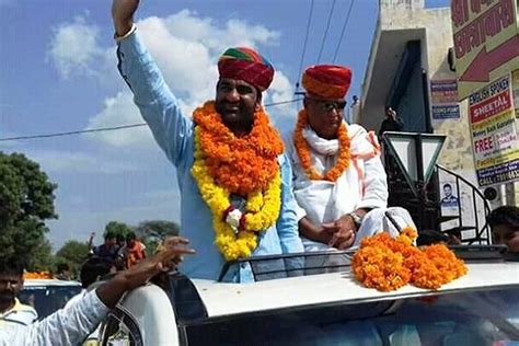 Influential Jat Leader Hanuman Beniwal Joins Hands With Bjp To Fight