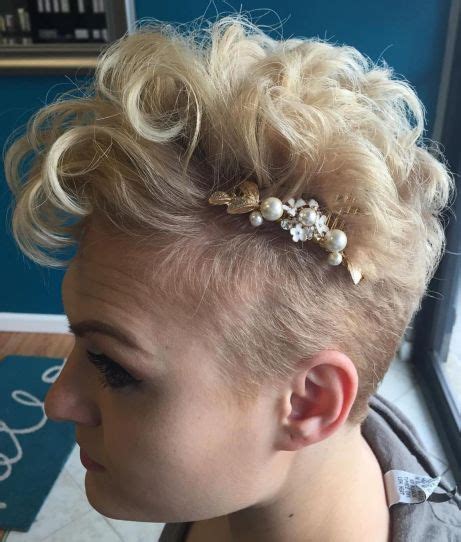 40 Best Short Wedding Hairstyles That Make You Say Wow
