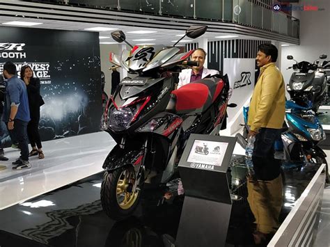 Auto Expo 2018 Yamaha Bikes And Scooters