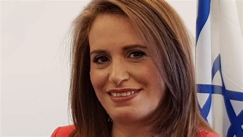 חגית משה נפגשה עם איתי גרנק. חגית משה לכיפה: "צריך מפלגה אחת בלבד, ולא איחוד שמתנהל ...