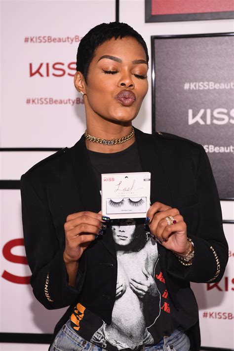 In 2005, taylor signed a record deal with american musician pharrell williams' star trak entertainment imprint, before making her first national appearance on mtv's my super sweet 16. Teyana Taylor Shares Her Beauty Routine and Favorite ...