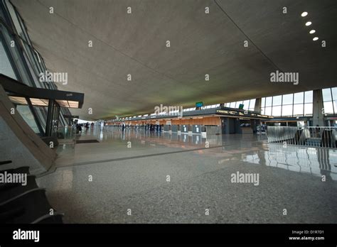 1960s Airport Terminal High Resolution Stock Photography And Images Alamy