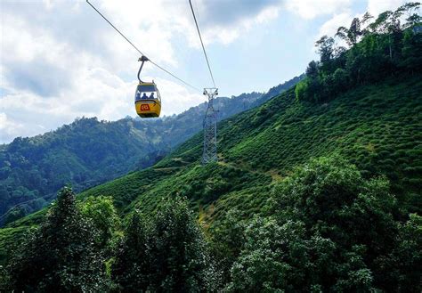 Travelling is known to bring people together. 5 Days Sikkim Gangtok Darjeeling Tour Package