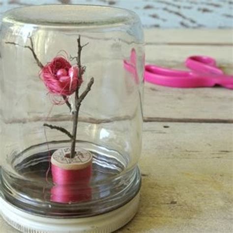 10 Beautifully Creative Thread Spool Craft Projects