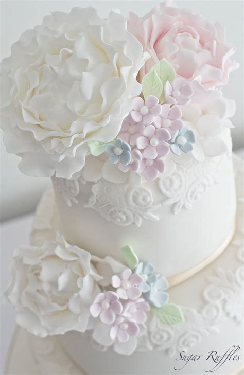 Pretty Spring Wedding Cakes