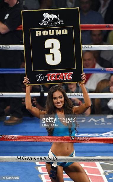 Boxing Round Card Photos And Premium High Res Pictures Getty Images