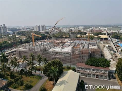 首 页 通知公告 政策法规 省级采购项目信息 市县采购项目信息 代理机构库 评审专家库 监督检查 办事指南. 高雄榮總屏東分院2022年完工 94億設34醫療專科病床數達622床 | ETtoday健康雲 | ETtoday新聞雲