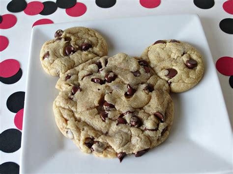 Mickey Mouse Chocolate Chip Cookies Love To Be In The Kitchen