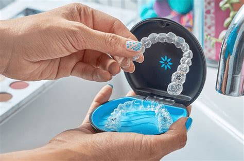 3 Best Ways To Clean Invisalign The Teeth Blog