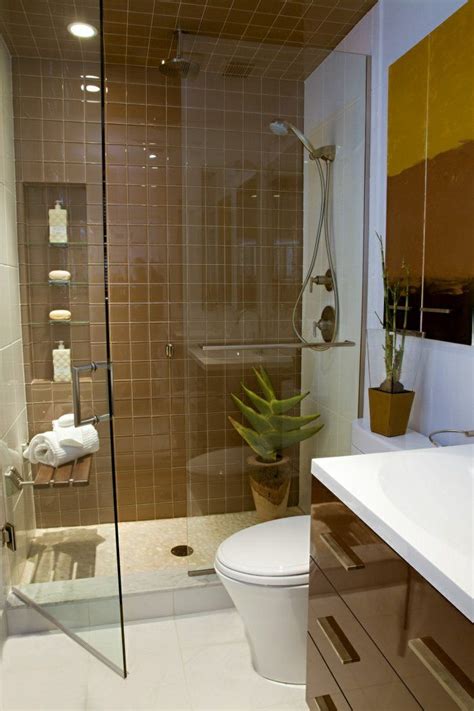 Badezimmerfliesen im Blickfang - 100 Ideen für Designs und ...