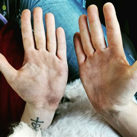 Tachi🐾🪶 On Twitter Eimiko “my Hands Look Like This So Her Hands Can