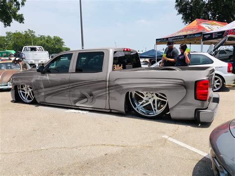 Bagged Trucks Lowered Trucks Suv Trucks Mini Trucks Pickup Trucks