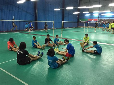 Public badminton clubs in calgary (sorted by name). The Challenger Sports Centre Kepong, Badminton coach in Kepong