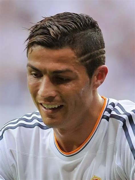 6 Gaya Rambut Cristiano Ronaldo Paling Curi Perhatian Ada Yang Mirip Dilan Cepmek Hot