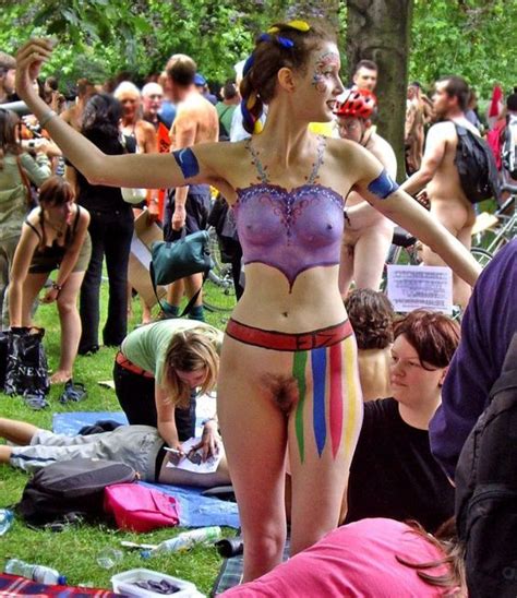 Body Paint Pics Page The Drunken Stepforum A Place To Discuss Your Worthless Opinions
