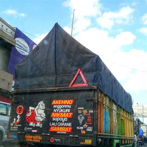 Check spelling or type a new query. 10 Tulisan Nyeleneh yang Ada di Belakang Truk, Tapi Ada ...