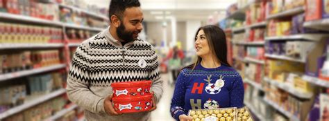 Festive Jobs 2022 Tesco Is Waiting To Hear From You And Everyone Is