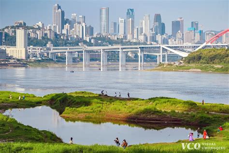 Upper Yangtze River City Builds Barriers For Ecological Protection