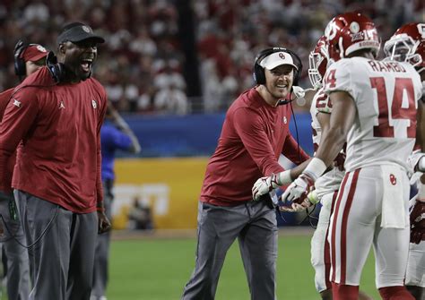 Oklahoma Coach Lincoln Riley Agree To Contract Extension Ap News