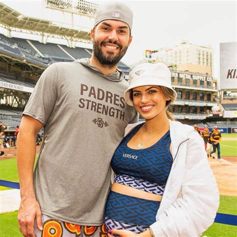 Eric Hosmers Wife Kacie Says Goodbye To Padres After Trade Noti Group