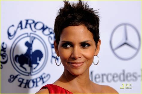 Halle Berry And Olivier Martinez Carousel Of Hope Couple Halle Berry Photo 16495625 Fanpop