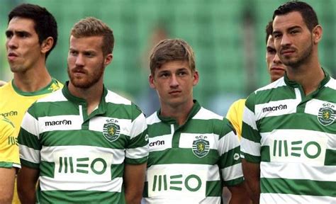 Ryan gauld (born 16 december 1995) is a scottish professional footballer who plays as an attacking midfielder for portuguese club farense. Ryan Gauld | Dundee united, Football club, One team