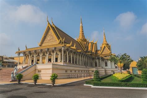 Premium Photo Phnom Penh Royal Palace Complex