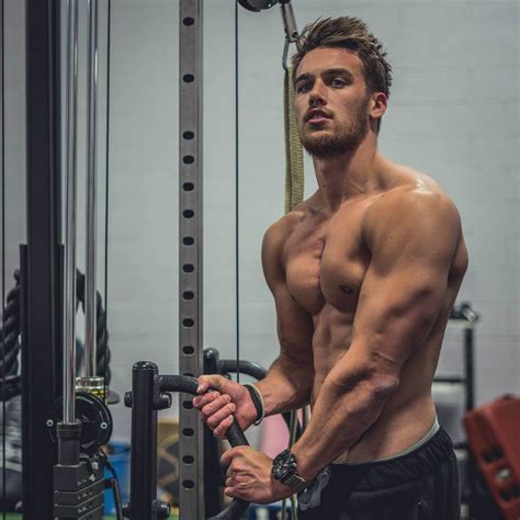 Marc Fitt modelo fitness en línea Gladiadores Fit