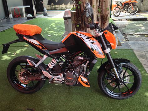 While the motorcycle retains its underbelly exhaust. Kumpulan Foto Hasil Modifikasi KTM Duke 200 Terbaru ...