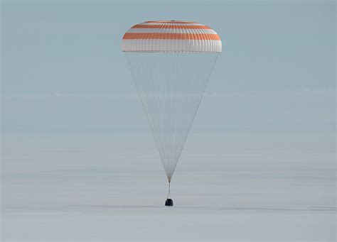 Soyuz Ms 13 Floats Back To Earth Spaceref